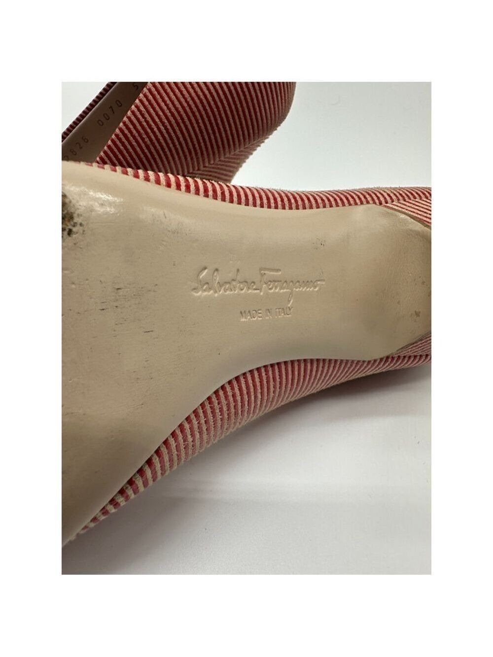 Salvatore Ferragamo Vara Bow Pumps Size 5 Leather Heels w Dust Bag - Picture 8 of 9